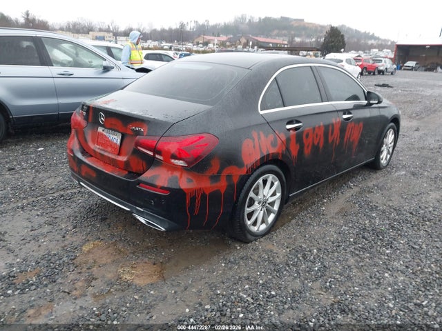 WDD3G4FB3KW018457 Mercedes-Benz A 220 4matic