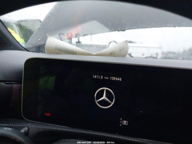 WDD3G4FB3KW018457 Mercedes-Benz A 220 4matic