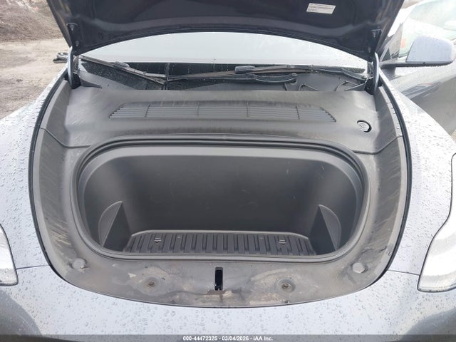 Продаж на аукціоні авто 2023 Tesla Model Y Awd/long Range Dual Motor All-wheel Drive, vin: 7SAYGAEE2PF843155, номер лоту: 44472325