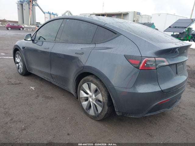 Продаж на аукціоні авто 2023 Tesla Model Y Awd/long Range Dual Motor All-wheel Drive, vin: 7SAYGAEE2PF843155, номер лоту: 44472325