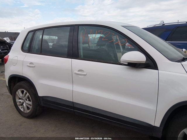2014 Volkswagen Tiguan S მანქანა იყიდება აუქციონზე, vin: WVGAV3AX5EW543007, აუქციონის ნომერი: 44472330