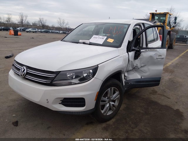 2014 Volkswagen Tiguan S მანქანა იყიდება აუქციონზე, vin: WVGAV3AX5EW543007, აუქციონის ნომერი: 44472330