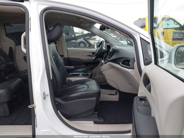 44472354 :رقم المزاد ، 2C4RC1BG7NR113908 vin ، 2022 Chrysler Pacifica Touring L مزاد بيع