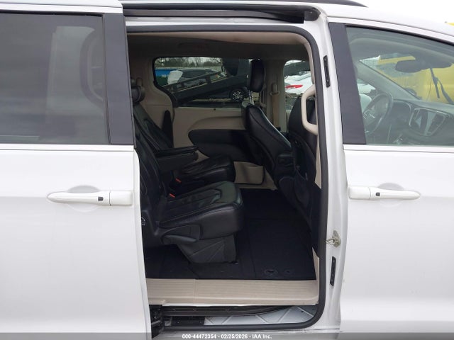 44472354 :رقم المزاد ، 2C4RC1BG7NR113908 vin ، 2022 Chrysler Pacifica Touring L مزاد بيع