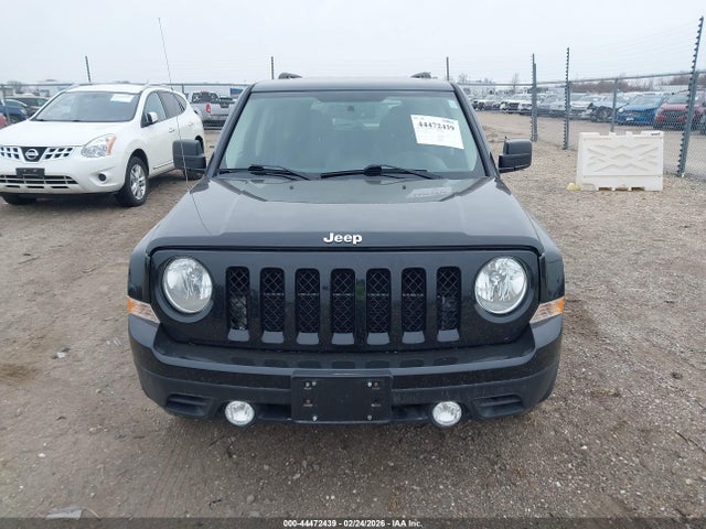 2017 Jeep Patriot Latitude Fwd მანქანა იყიდება აუქციონზე, vin: 1C4NJPFB6HD163437, აუქციონის ნომერი: 44472439