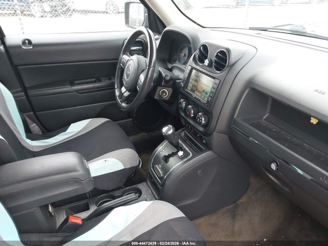 2017 Jeep Patriot Latitude Fwd მანქანა იყიდება აუქციონზე, vin: 1C4NJPFB6HD163437, აუქციონის ნომერი: 44472439