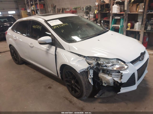 2013 FORD FOCUS 1FADP3F23DL223439 Photo 0
