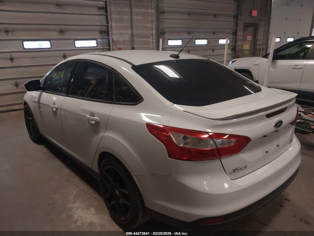 2013 FORD FOCUS 1FADP3F23DL223439 Photo 2