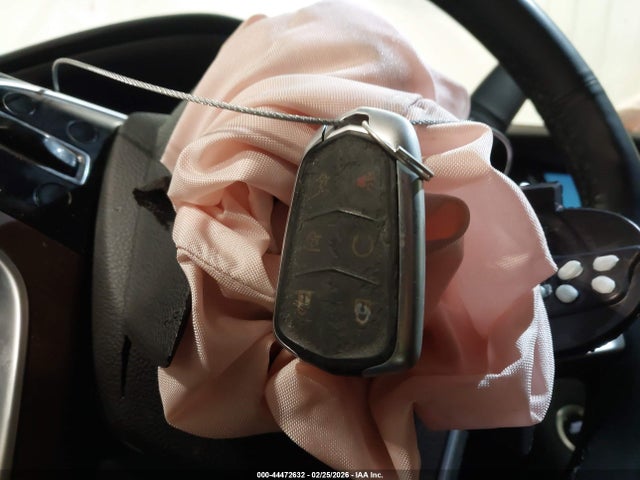 44472632 :رقم المزاد ، 1GYS4JKJ2JR178122 vin ، 2018 Cadillac Escalade Esv Premium Luxury مزاد بيع