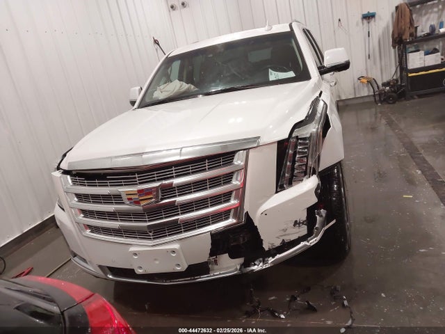 44472632 :رقم المزاد ، 1GYS4JKJ2JR178122 vin ، 2018 Cadillac Escalade Esv Premium Luxury مزاد بيع