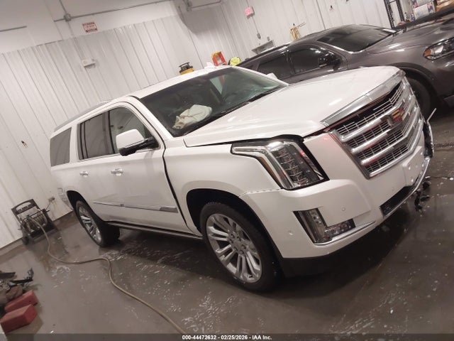 44472632 :رقم المزاد ، 1GYS4JKJ2JR178122 vin ، 2018 Cadillac Escalade Esv Premium Luxury مزاد بيع