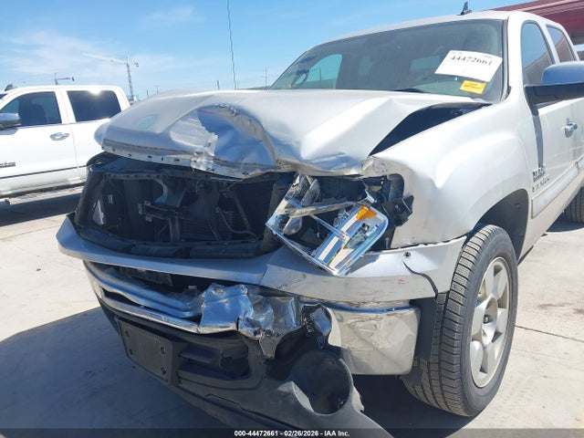 44472661 :رقم المزاد ، 3GTP1VE06BG107988 vin ، 2011 Gmc Sierra 1500 Sle مزاد بيع