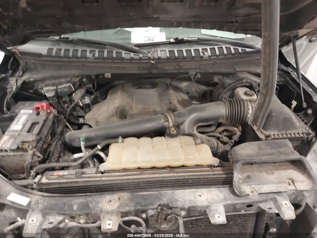 1FMJU1JTXJEA33143 Ford Expedition Xlt