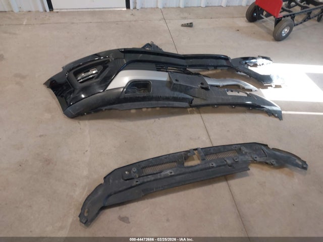 1FMJU1JTXJEA33143 Ford Expedition Xlt