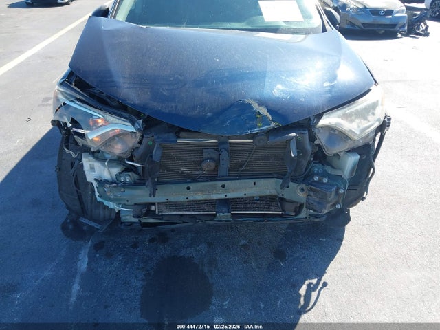 Продажа на аукционе авто 2017 Toyota Rav4 Le, vin: JTMBFREV2HJ709809, номер лота: 44472715