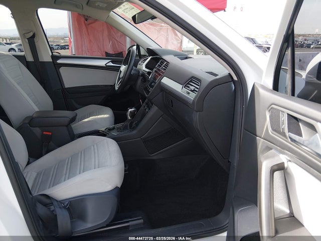 3VV0B7AX2NM030816 Volkswagen Tiguan 2.0t S