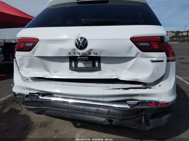 3VV0B7AX2NM030816 Volkswagen Tiguan 2.0t S