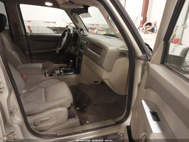 2008 JEEP COMMANDER 1J8HG48N78C160336 Photo 4