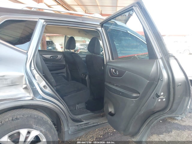 5N1AT2MM2GC768782 Nissan ROGUE SV