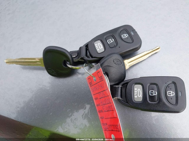 5NPD84LF4JH222983 Hyundai ELANTRA SEL