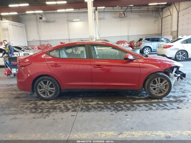 5NPD84LF4JH222983 Hyundai ELANTRA SEL