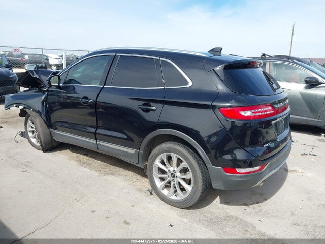 2019 LINCOLN MKC 5LMCJ2C90KUL48174 Photo 2