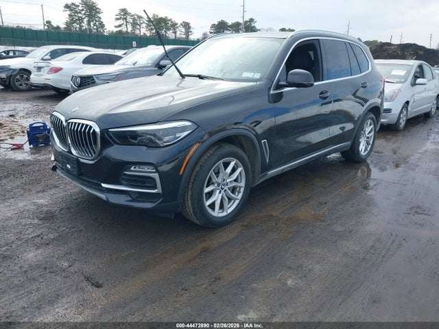 2021 BMW X5 5UXCR6C05M9G14031 Photo 1