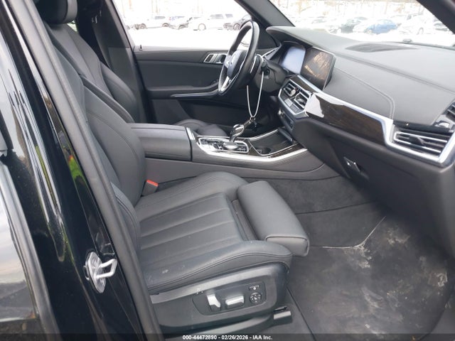 2021 BMW X5 5UXCR6C05M9G14031 Photo 4
