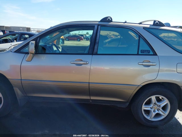 44472897 :رقم المزاد ، JT6GF10UXX0034938 vin ، 1999 Lexus Rx 300 مزاد بيع