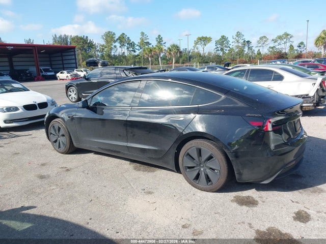 2025 TESLA MODEL 3 5YJ3E1EA2SF056936 Photo 2