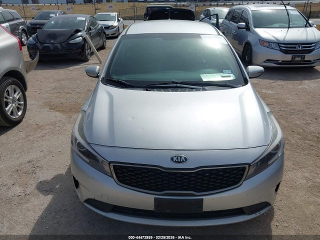 Продажа на аукционе авто 2017 Kia Forte Lx, vin: KNAFK5A81H5705312, номер лота: 44472959