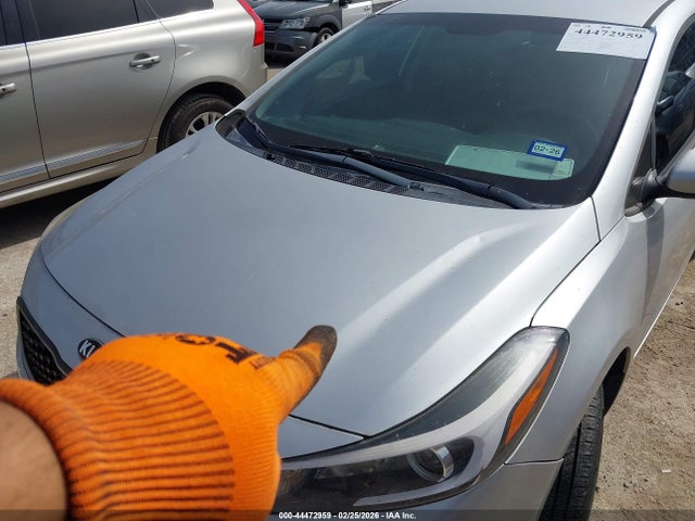 Продажа на аукционе авто 2017 Kia Forte Lx, vin: KNAFK5A81H5705312, номер лота: 44472959