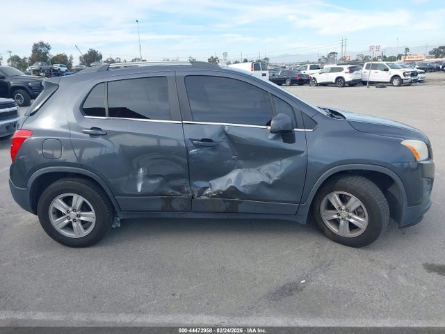 3GNCJLSB8GL120319 Chevrolet Trax Lt