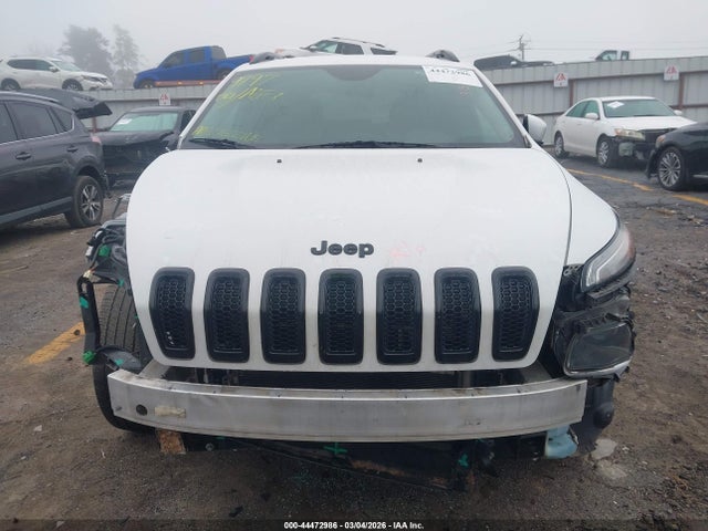 Продаж на аукціоні авто 2018 Jeep Cherokee Latitude Fwd, vin: 1C4PJLCB0JD539982, номер лоту: 44472986