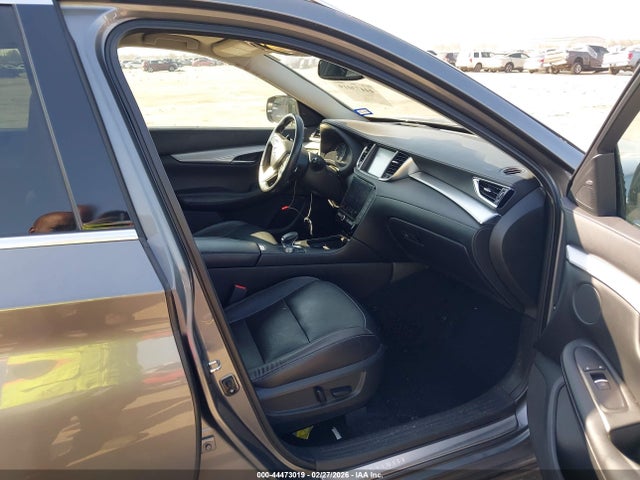 2019 Infiniti Qx50 Essential მანქანა იყიდება აუქციონზე, vin: 3PCAJ5M19KF122040, აუქციონის ნომერი: 44473019