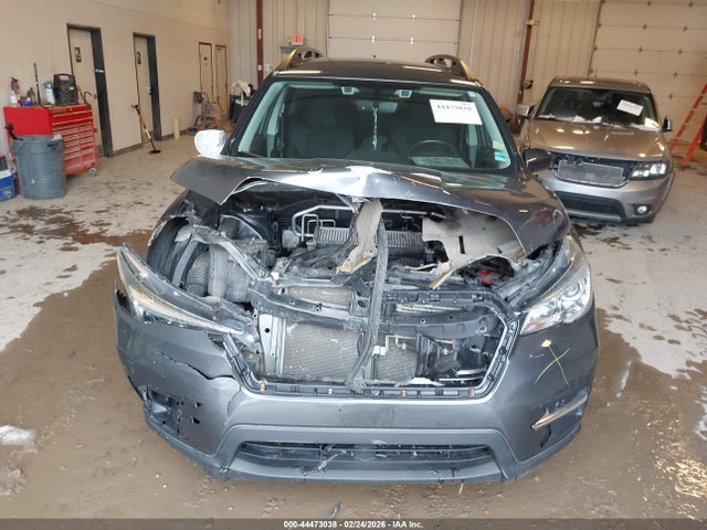 44473038 :رقم المزاد ، 4S4WMAFD7K3428448 vin ، 2019 Subaru Ascent Premium مزاد بيع