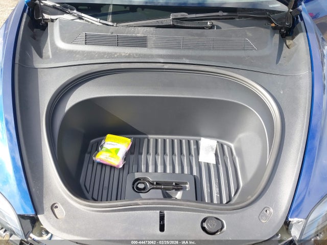 2025 TESLA MODEL 3 5YJ3E1EA9SF043312 Photo 9