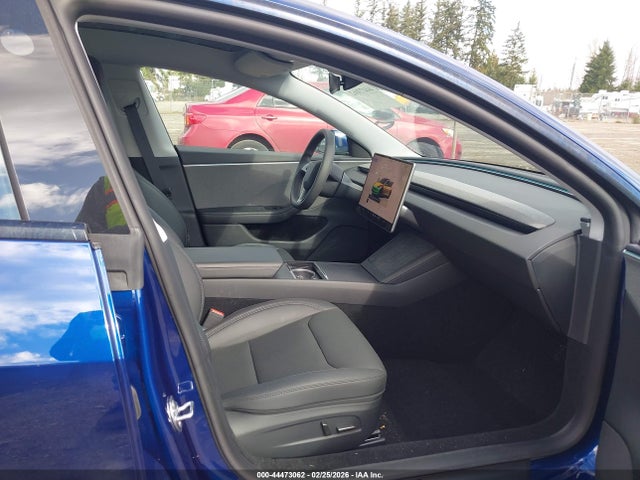 2025 TESLA MODEL 3 5YJ3E1EA9SF043312 Photo 4