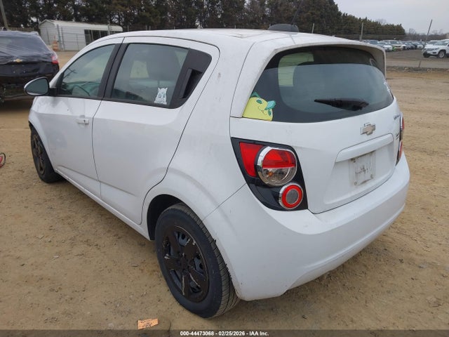 1G1JA6SH2F4184679 Chevrolet Sonic Ls Auto