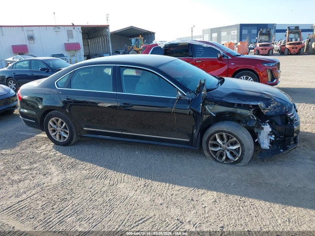 Aukcja sprzedaży 2016 Volkswagen Passat 1.8t S, vin: 1VWAT7A36GC019851, numer aukcji: 44473114