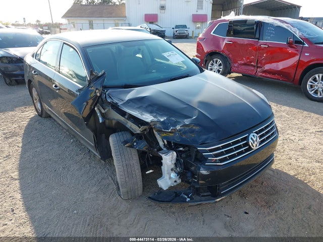 Aukcja sprzedaży 2016 Volkswagen Passat 1.8t S, vin: 1VWAT7A36GC019851, numer aukcji: 44473114