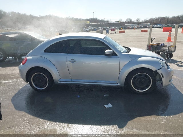 Продаж на аукціоні авто 2012 Volkswagen Beetle 2.5l, vin: 3VWJX7AT6CM613093, номер лоту: 44473123