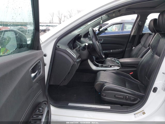 44473191 :رقم المزاد ، 19UUB2F51JA012925 vin ، 2018 Acura Tlx Tech Pkg مزاد بيع