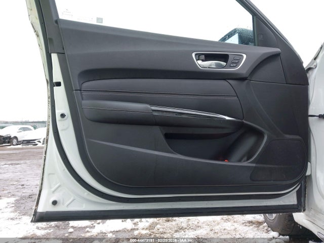 44473191 :رقم المزاد ، 19UUB2F51JA012925 vin ، 2018 Acura Tlx Tech Pkg مزاد بيع