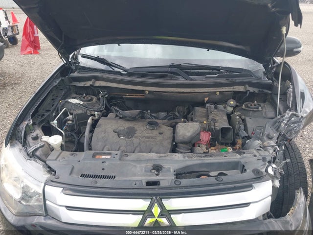 Продаж на аукціоні авто 2015 Mitsubishi Outlander Se, vin: JA4AD3A30FZ009069, номер лоту: 44473211