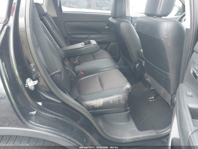 Продаж на аукціоні авто 2015 Mitsubishi Outlander Se, vin: JA4AD3A30FZ009069, номер лоту: 44473211