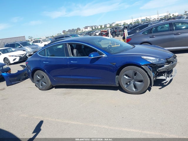 44473232 :رقم المزاد ، 5YJ3E1EA6KF396736 vin ، 2019 Tesla Model 3 Long Range/mid Range/standard Range/standard Range Plus مزاد بيع