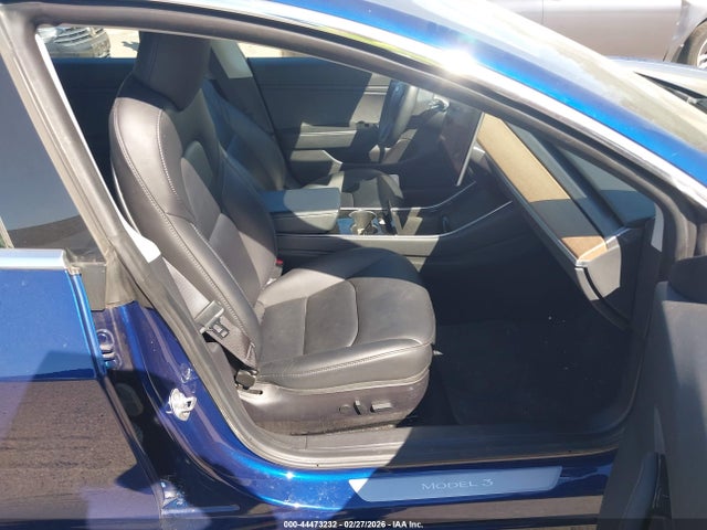 44473232 :رقم المزاد ، 5YJ3E1EA6KF396736 vin ، 2019 Tesla Model 3 Long Range/mid Range/standard Range/standard Range Plus مزاد بيع