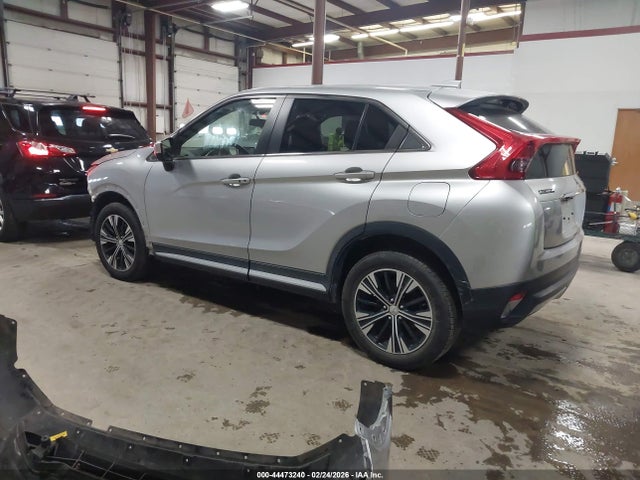 2018 MITSUBISHI ECLIPSE CROSS JA4AT5AA7JZ065290 Photo 2