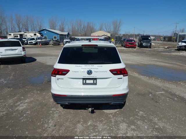44473255 :رقم المزاد ، 3VV2B7AX5MM142453 vin ، 2021 Volkswagen Tiguan 2.0t Se/2.0t Se R-line Black/2.0t Sel مزاد بيع